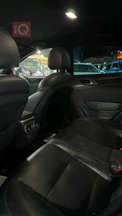 کیا ستینگەر